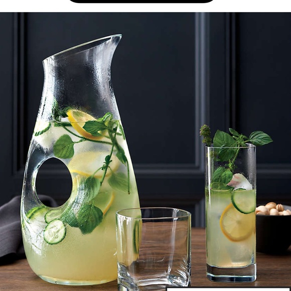 🍋HOST PICK🍋 Ona Large Glass Pitcher from Crate and Barrel - Picture 4 of 9